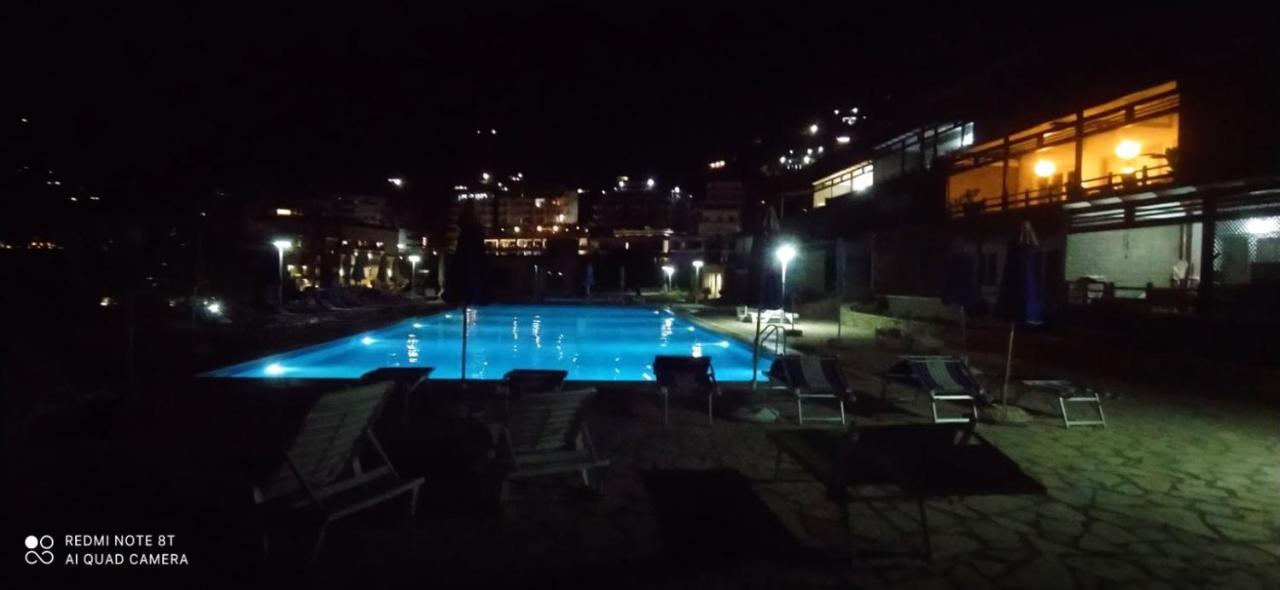 Matthews Beach House Vlorë Extérieur photo