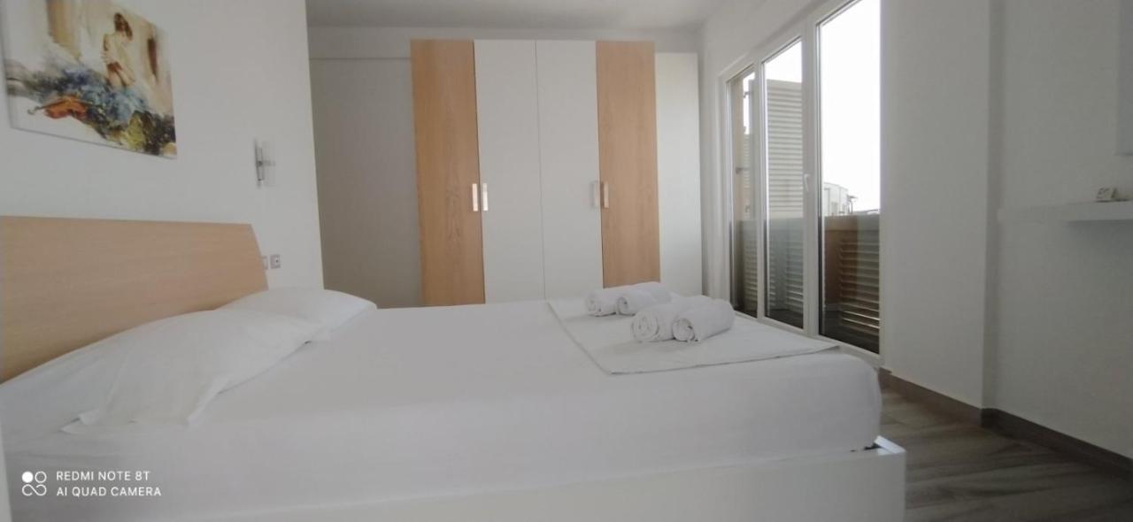 Matthews Beach House Vlorë Extérieur photo