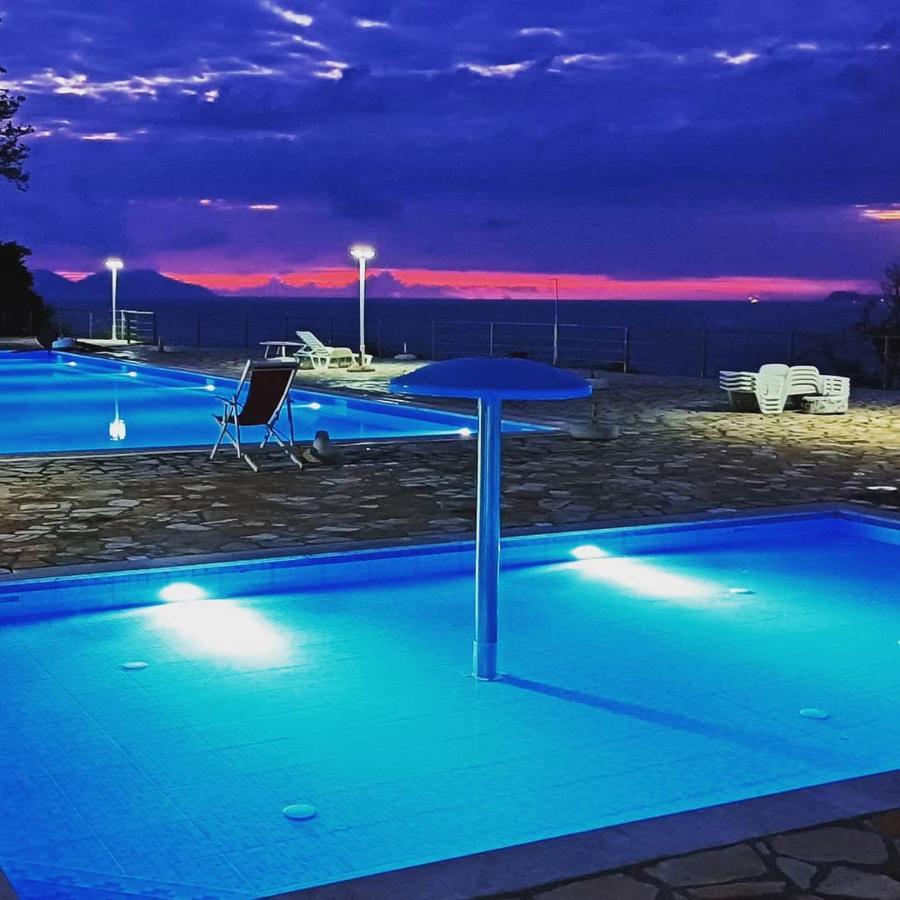 Matthews Beach House Vlorë Extérieur photo