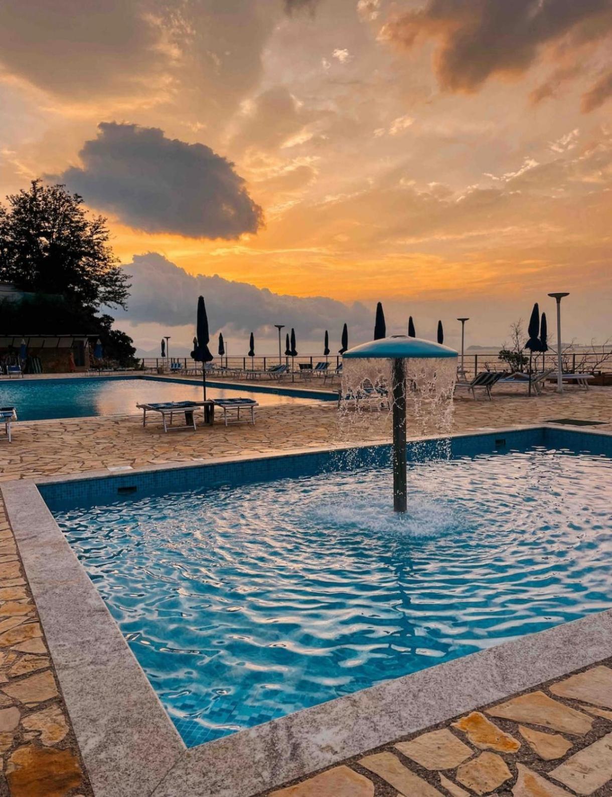 Matthews Beach House Vlorë Extérieur photo